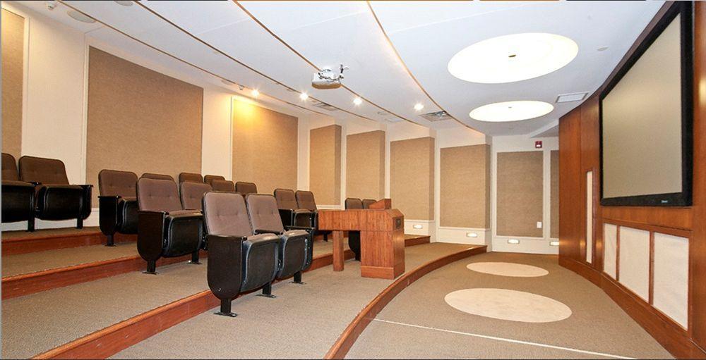 Downtown Mississauga Executive Suites Sq1 Bagian luar foto