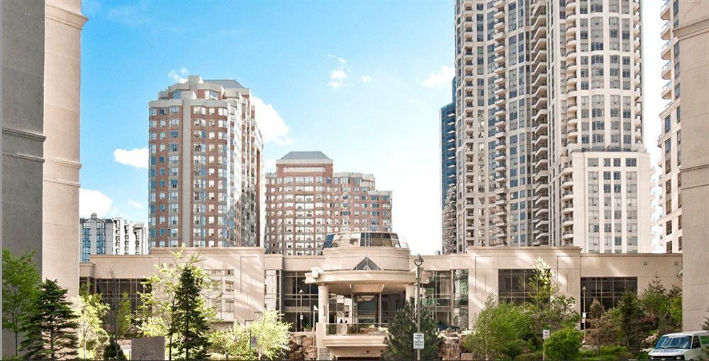 Downtown Mississauga Executive Suites Sq1 Bagian luar foto